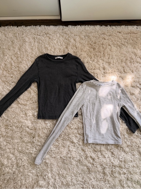 Bershka Tops - Bershka Long-Sleeve Crew Neck long sleeve Top - charcoal black and Light Gray